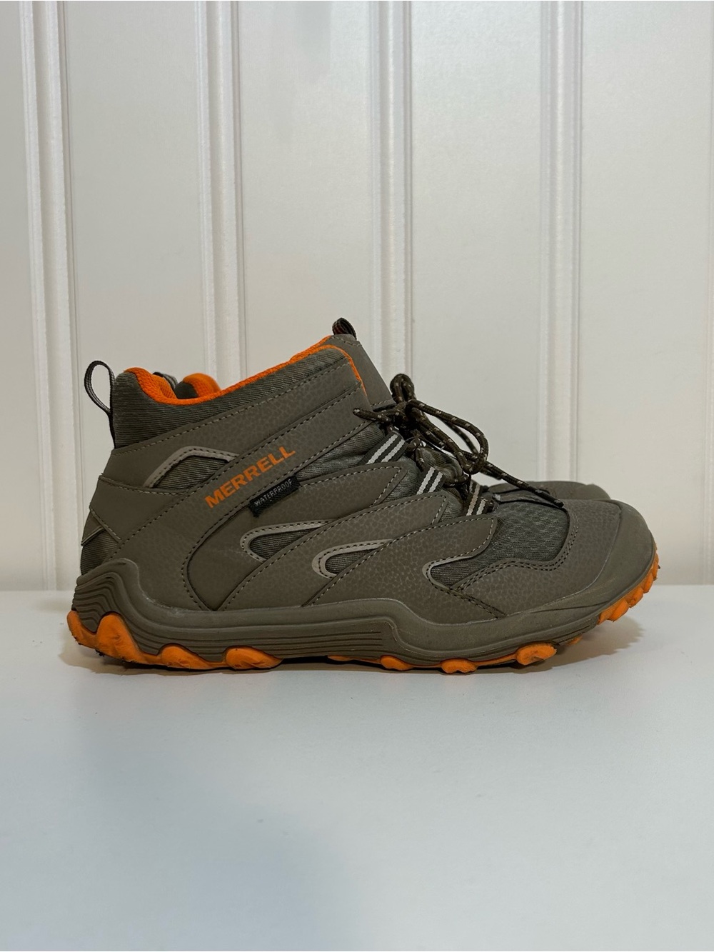 Merrell chameleon 7 acs mid waterproof Grey Orange Hiking Boot kids 5.5